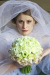 Букет невесты из белых роз - Мадам Де Помпадур