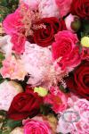 Композиция цветов с пионами и розами - Зефирная Рузанна